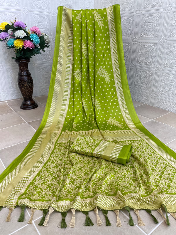 Atrangi Printed Saree With Jalhar